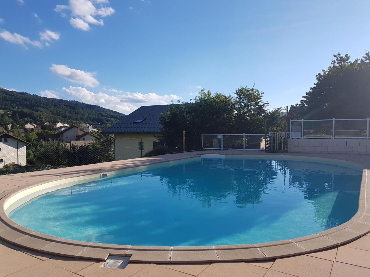 Camping Les Auches Ancelle Luaran gambar